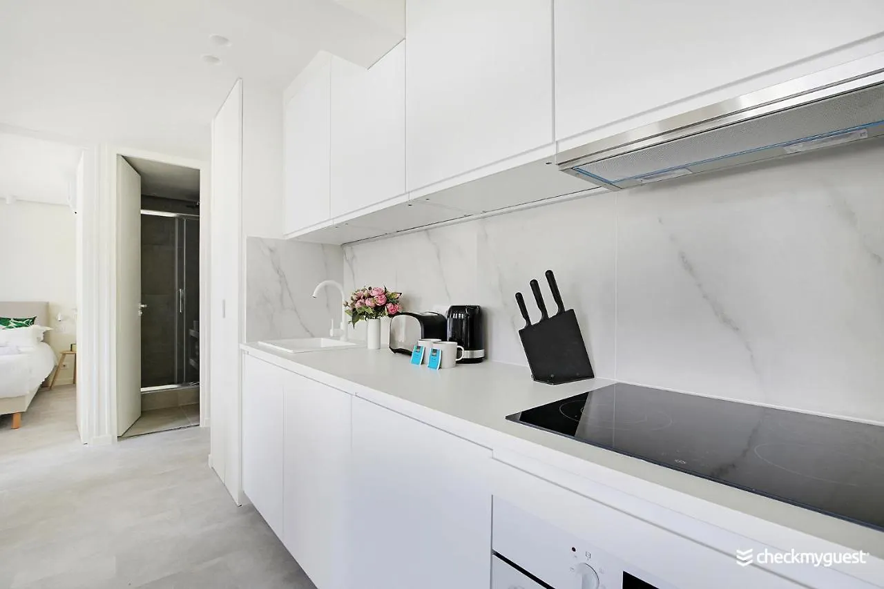Cmg Ponthieu /champs-elysees Apartment Paris