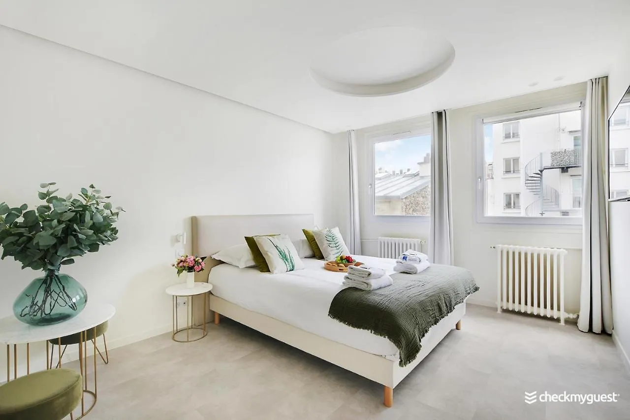 Apartment Cmg Ponthieu /champs-elysees *