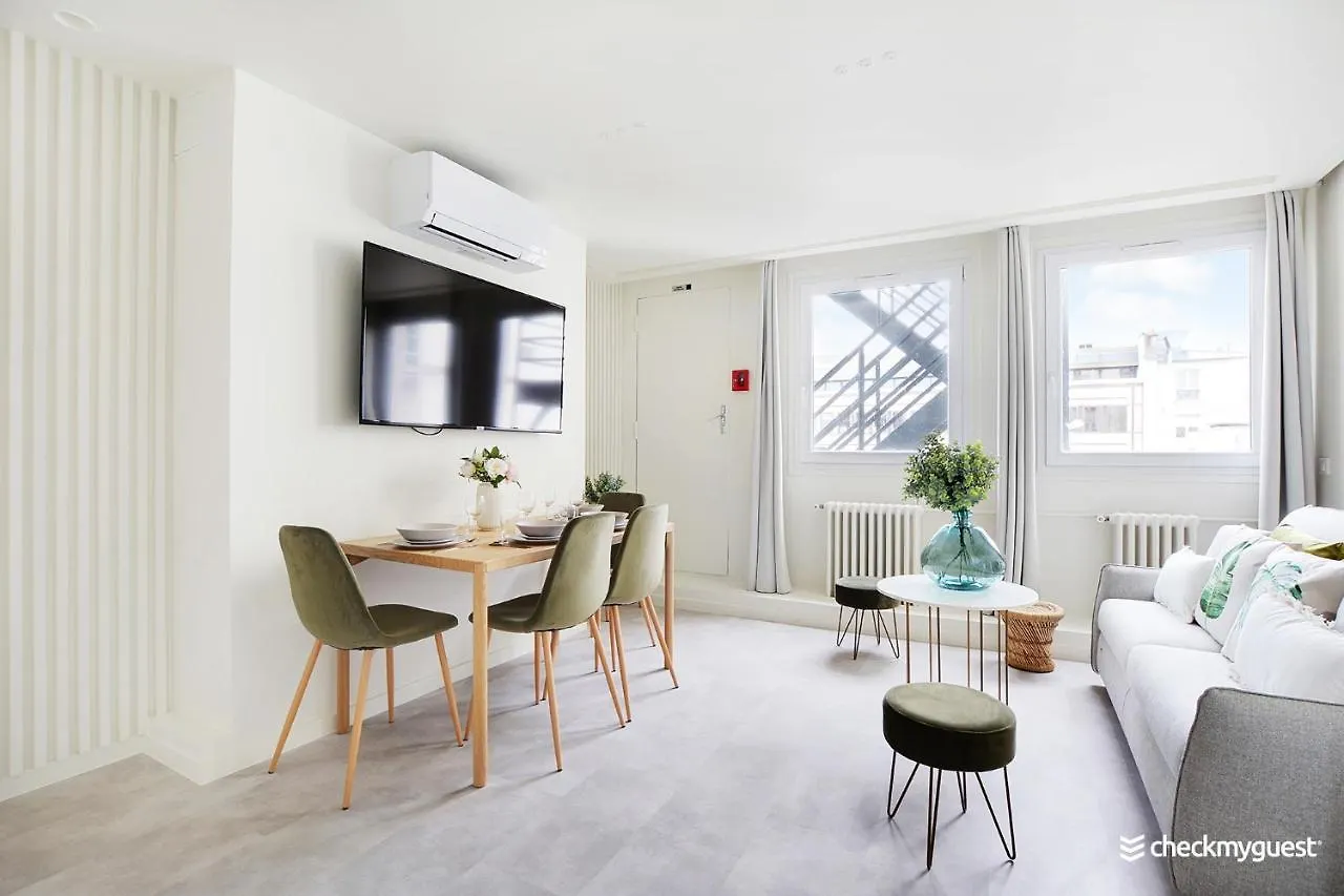 Cmg Ponthieu /champs-elysees * Париж